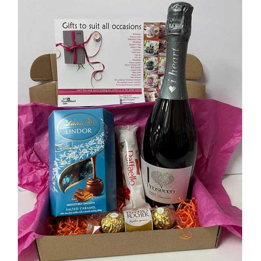 I-Heart-Prosecco-and-Lindor-and-Ferrero-Rocher-Hamper-17.jpg