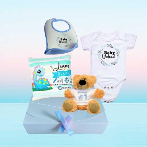 The perfect personalised baby gift! Customise a luxury hamper with keepsakes gifts with baby’s name